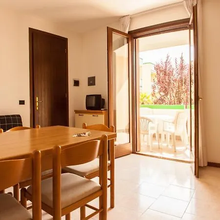 Aparthotel Lia 3*