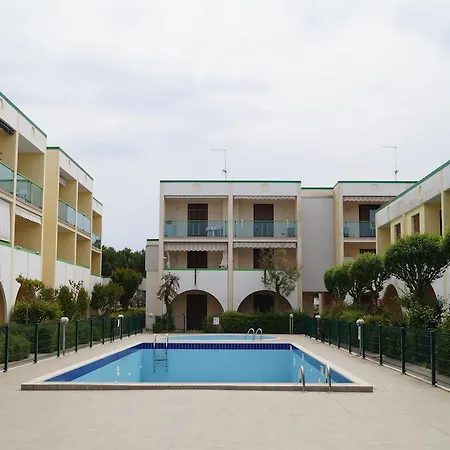 Lia Aparthotel